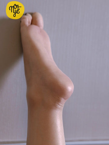 L648(38lbs/42‘’)  Realistic Silicone Legs with Life-like Skin Texture