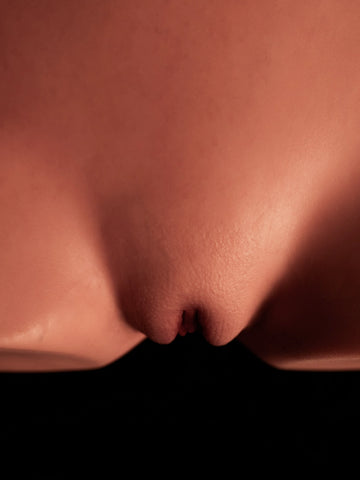 T237-26.35lbs/60cm Lightweight Life-Size Flat-Chested Sex Doll Torso | Climax Doll