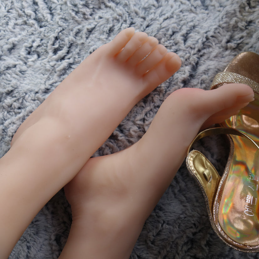 V638 -Vajankle Foot Fetish Toys&Silicone Lifesize Female Mannequin Foot